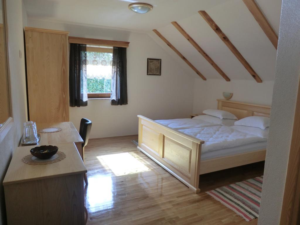 ホテル Ethno House Izvor Vrelo Koreničko エクステリア 写真