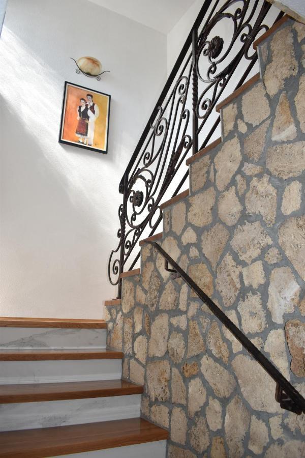 ホテル Ethno House Izvor Vrelo Koreničko エクステリア 写真